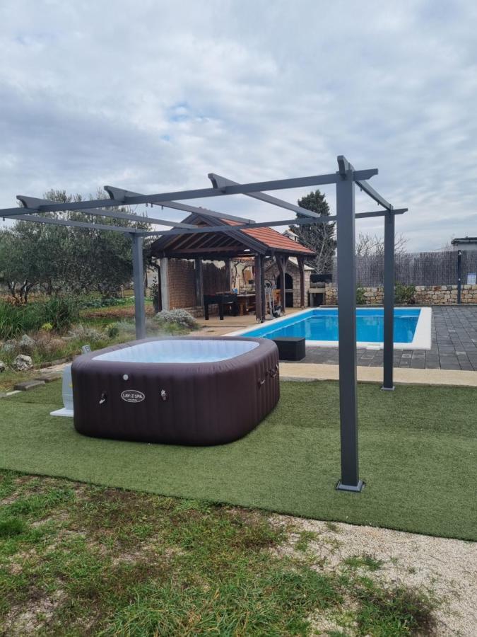 Olive Tree House With Jacuzzi, Wifi And 40M2 Pool Villa Siritovci Exterior foto